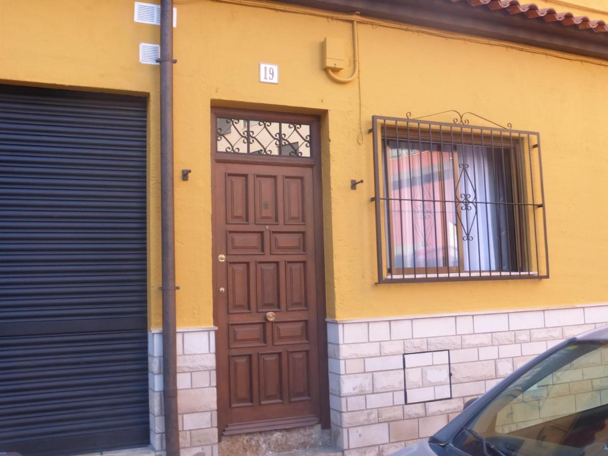 Agradable Casa Con Patio Y Terraza En El Centro Villa El Campello Eksteriør billede