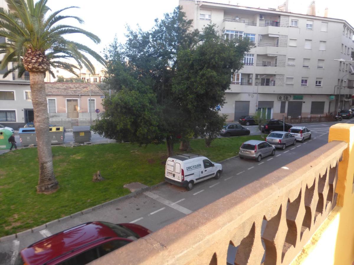 Agradable Casa Con Patio Y Terraza En El Centro Villa El Campello Eksteriør billede