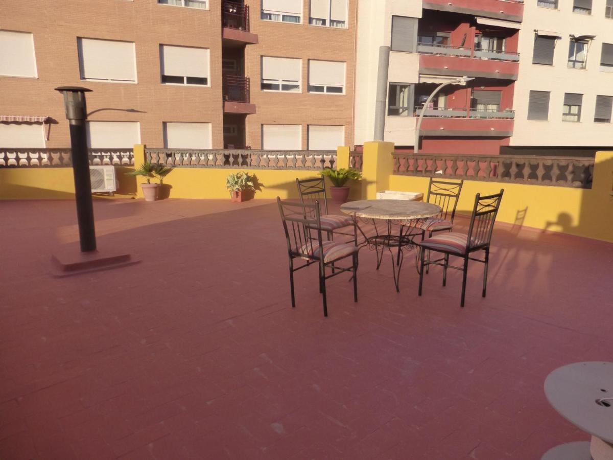 Agradable Casa Con Patio Y Terraza En El Centro Villa El Campello Eksteriør billede