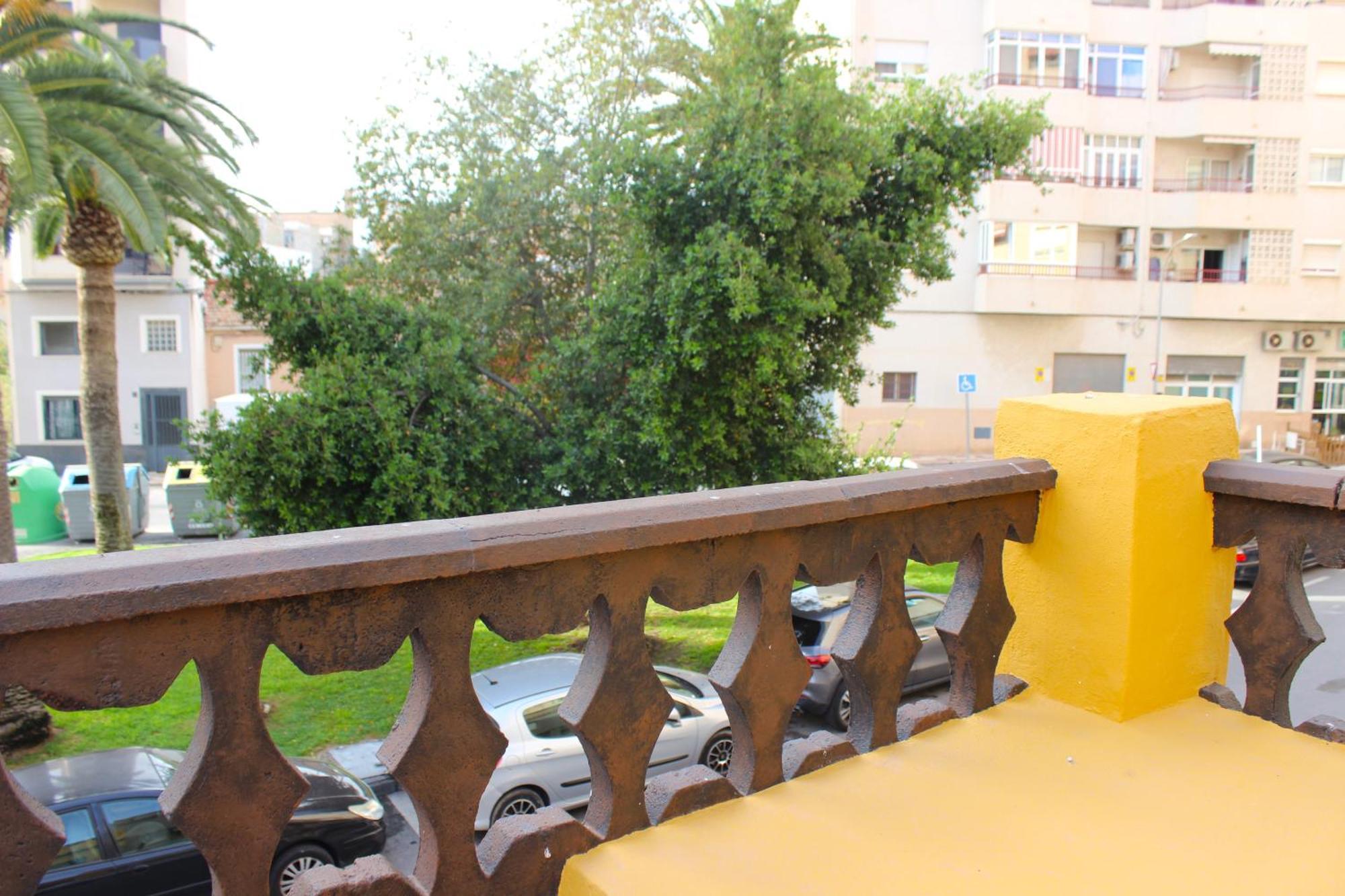 Agradable Casa Con Patio Y Terraza En El Centro Villa El Campello Eksteriør billede